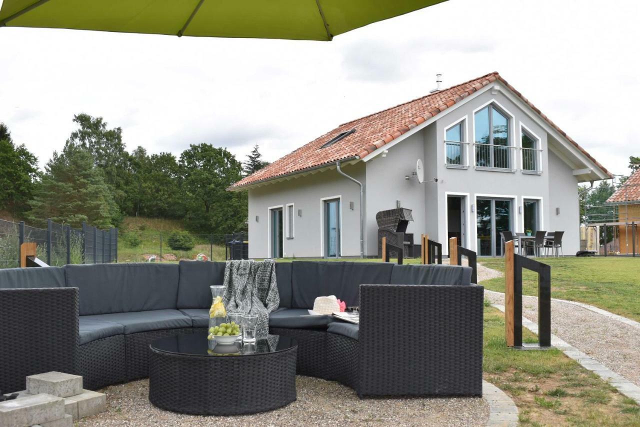 Luxus-See-Domizil Mit Sauna, Kamin Und Boot-130 Qm Fuer 6 Personen Krakow am See Exteriör bild